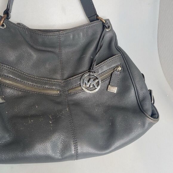 Michael Kors Hobo Shoulder Bag - Gray Gunmetal Pebbled Leather w/ MK Charm*Read- - Picture 4 of 16